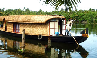 Kerala Cultural and Backwater Tour